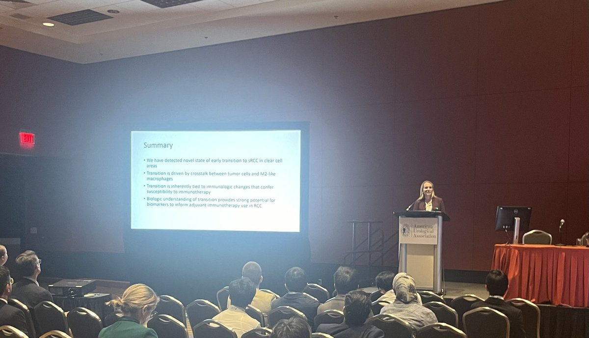 Wow! Our clinical SUO fellow Alley May @may_alley just won 🥇place at the AUA Early Career Investigator showcase. What a HUGE honor!!