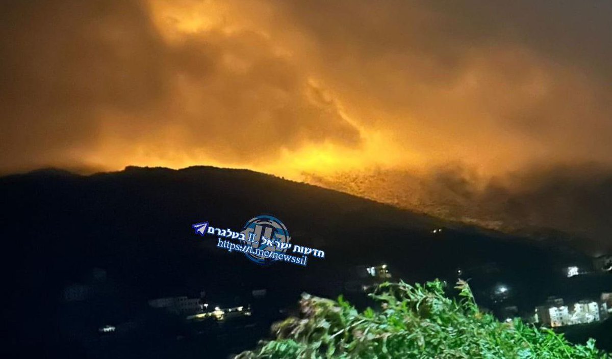 15 bombas luminosas en el cielo de la ciudad de Sheba en el Líbano...