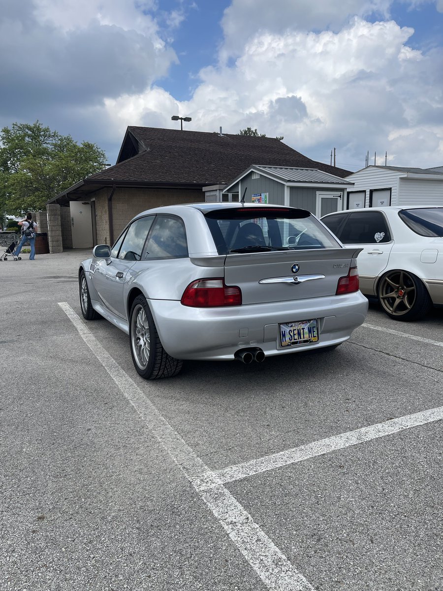 dinan clown shoe in the parking lot!!