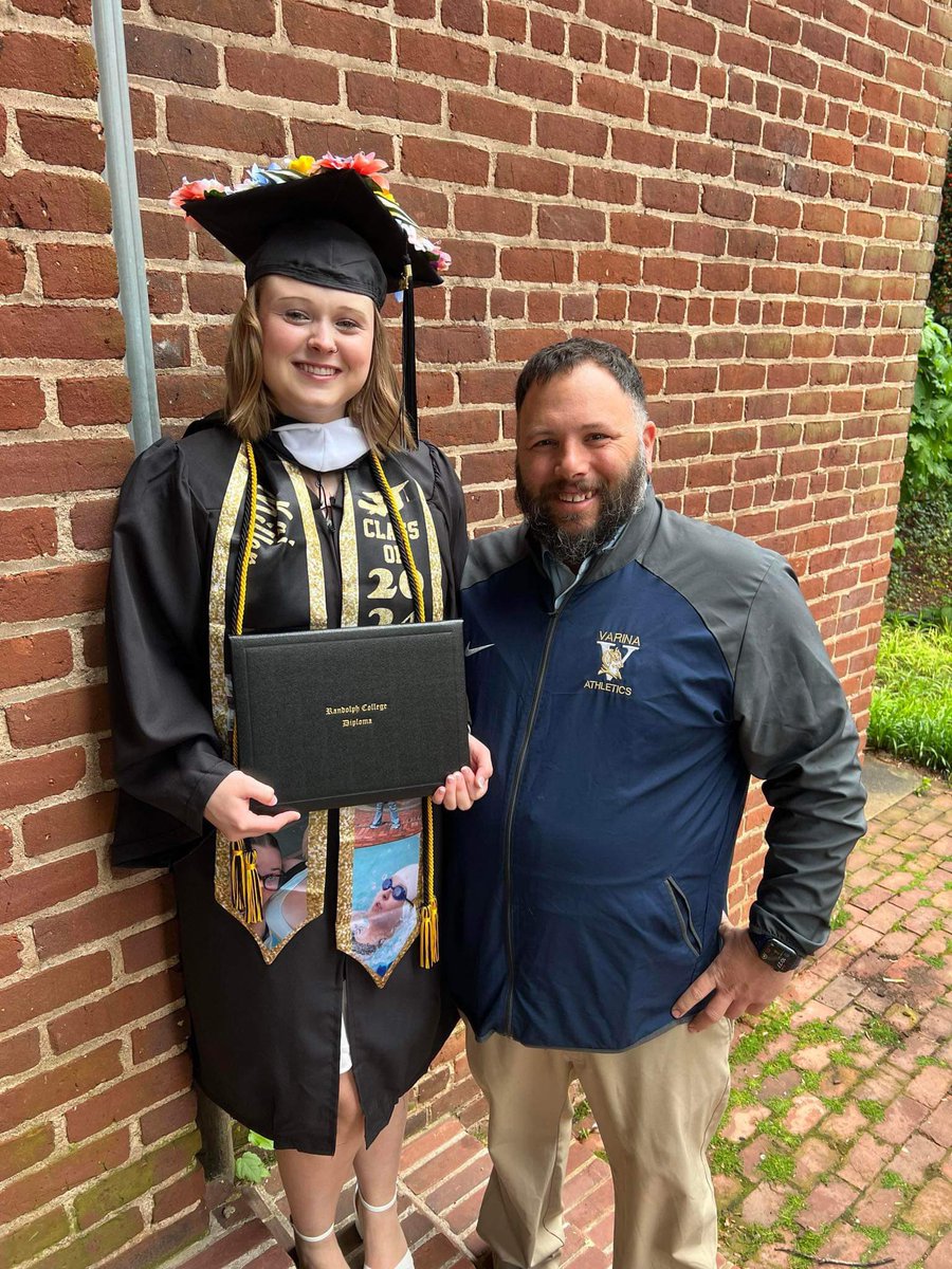 I had the absolute honor of attending a formers students college graduation today!
Thank you for continuing to keep me involved in your life Kyra Miller!!

#AlwaysMyKid
#WhyITeach
#MakingConnections