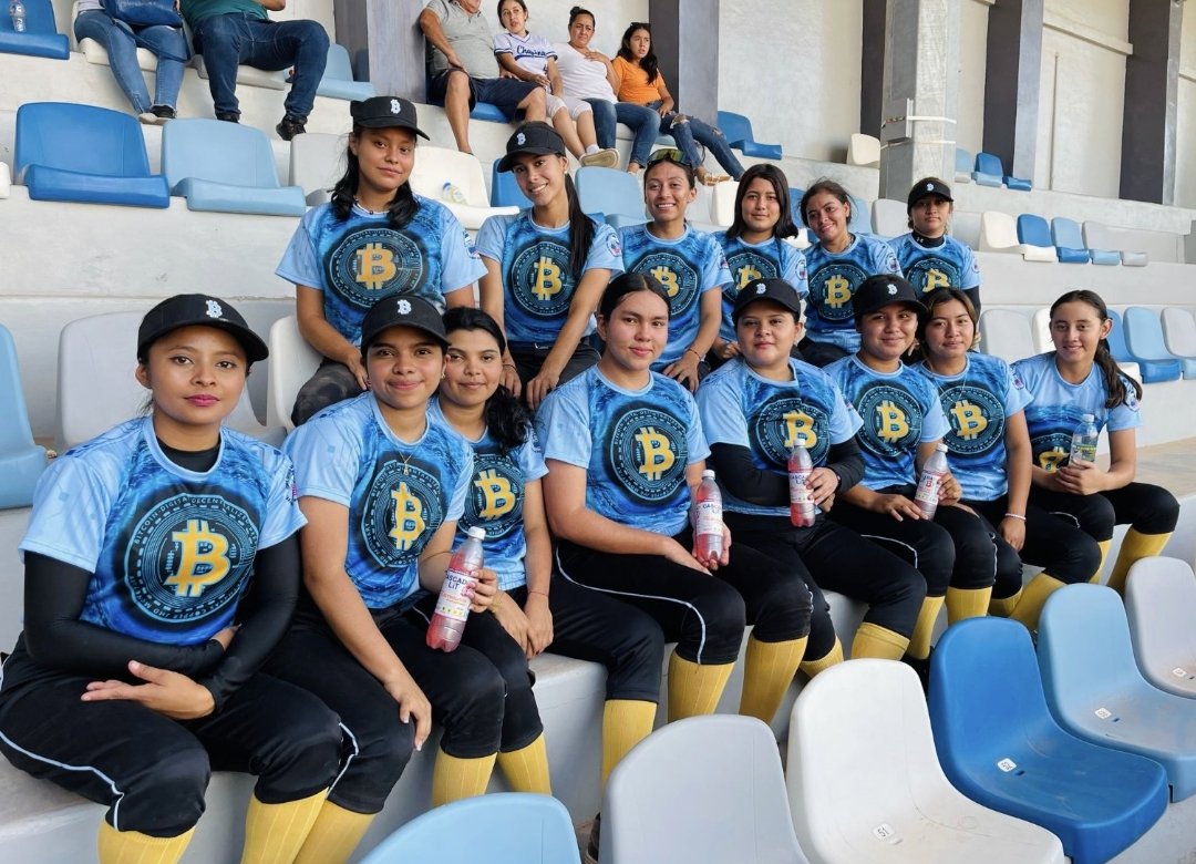 ⚾🌟 The #Bitcoin Guerreras, an all-girls baseball team, are now playing in El Salvador 🇸🇻