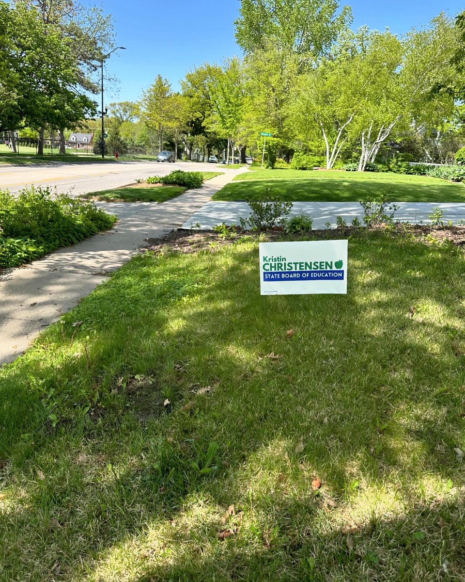 So many yard sign sightings while door knocking today! 📣9 DAYS, PEOPLE! If you haven’t already, make your plan to make your voice heard on May 14!