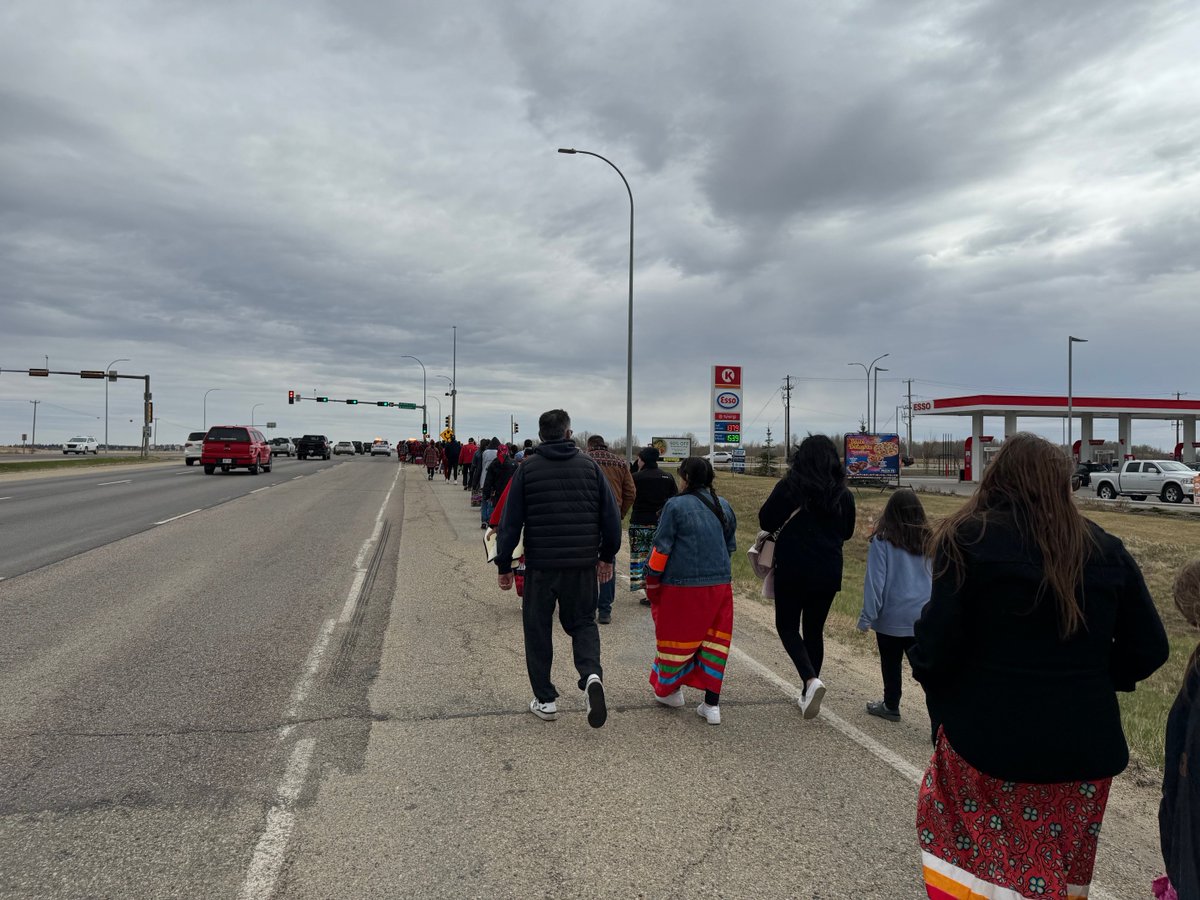 Today, on #RedDressDay, our officers are walking alongside our Indigenous communities to bring awareness and honour to Missing and Murdered Indigenous Women and Girls. #MMIWG