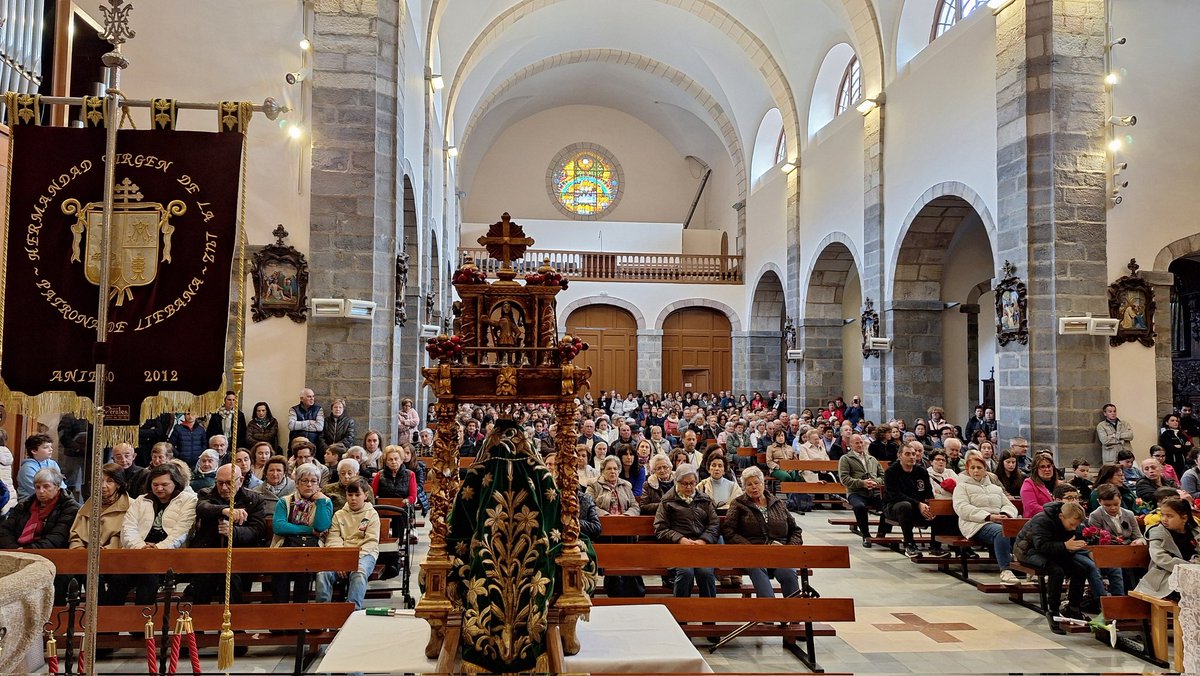 CofradiaSantuca's tweet photo. En definitiva... A todos los que han colaborado, a quienes han llevado unos metros las andas de #LaSantuca, a quienes han participado en los actos y procesiones y a quienes sin estar presentes nos han acompañado:
 GRACIAS.
📷 Javi Franco
📷 Fundación Camino Lebaniego https://t.co/3D8eK4TJbG