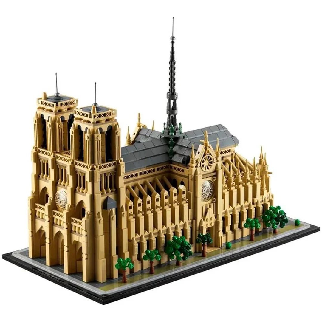 Notre-Dame katedrali seti sızdı.