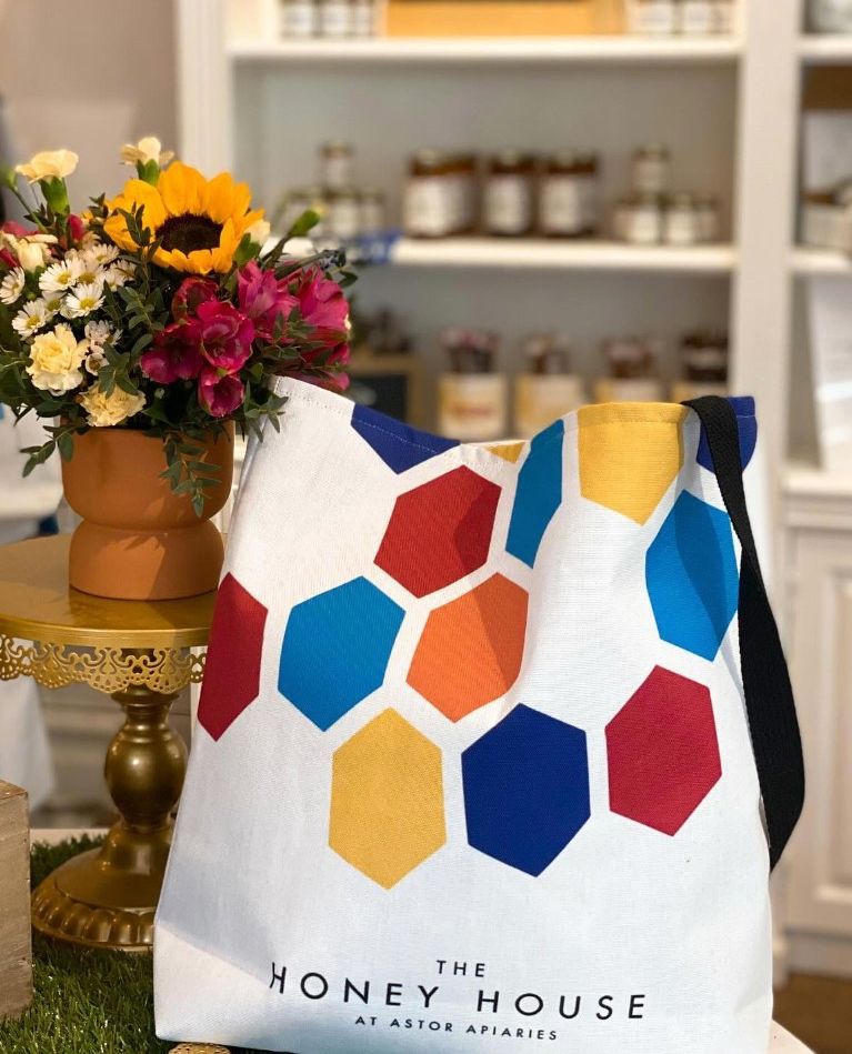 Chic and eco-conscious! 🌎♻️ Rock our Honey House Honeycomb Tote Bag for a statement that's as stylish as it is sustainable. Grab yours: l8r.it/YQqw