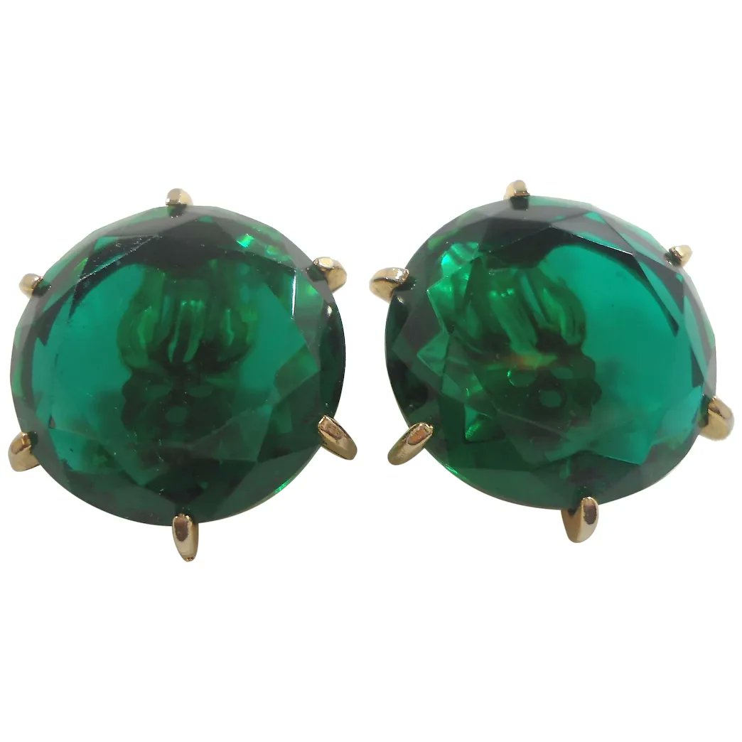 Judy Lee Large Round Unfoiled Green Open Back Faceted Glass Goldtone Clip On Earrings #rubylane #vintage #earrings #glass #jewelry #giftideas #jewelryaddict #vintagebeginshere rubylane.com/item/136230-E1…