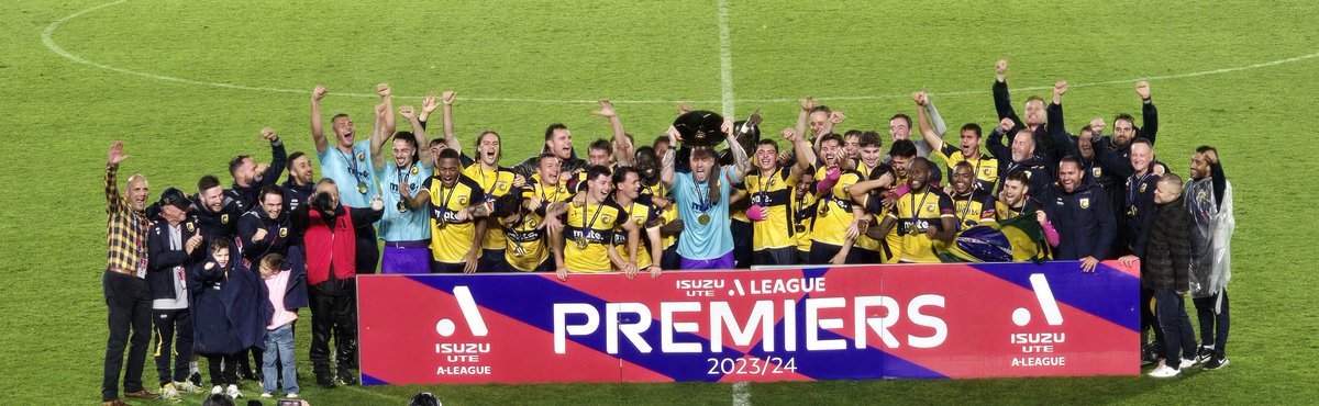 History made for the @CCMariners this season; ✅️ @aleaguemen Premiers ✅️ @AFCCup Champions ⏹️ @aleaguemen Champions Mariners have now won two of the 3 trophies 🏆🏆 they set out to achieve this season. Incredible by @jacko55555 and his team.