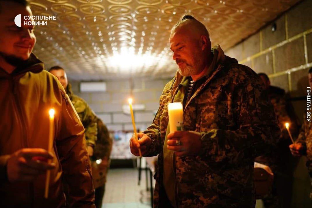 Ukrainian soldiers celebrate Easter in the front lines. Photo: Ukraine's General Staff, Associated Press via Suspilne