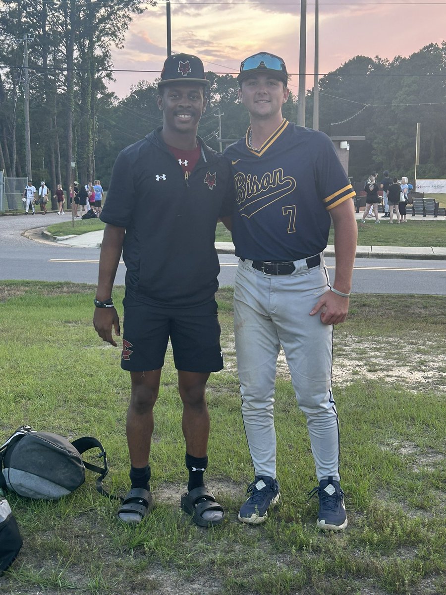 2️⃣ more former 70 boys faced off this week. @Dlee_04 & @_tannertaylor_ were multi year players for 70 & 2️⃣ massive contributors to the @ALWS_Shelby championship team Lee hit two 💣 in the series & Taylor picked up a W on the mound in 6 IP 2️⃣ great players & even better dudes!