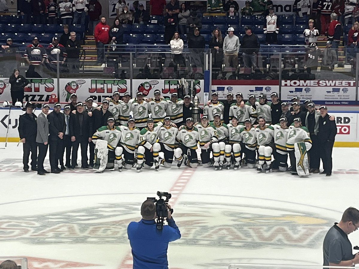 gerpa14's tweet photo. F ing right boys!!!! West division champs!! https://t.co/2Zv99FkWzF