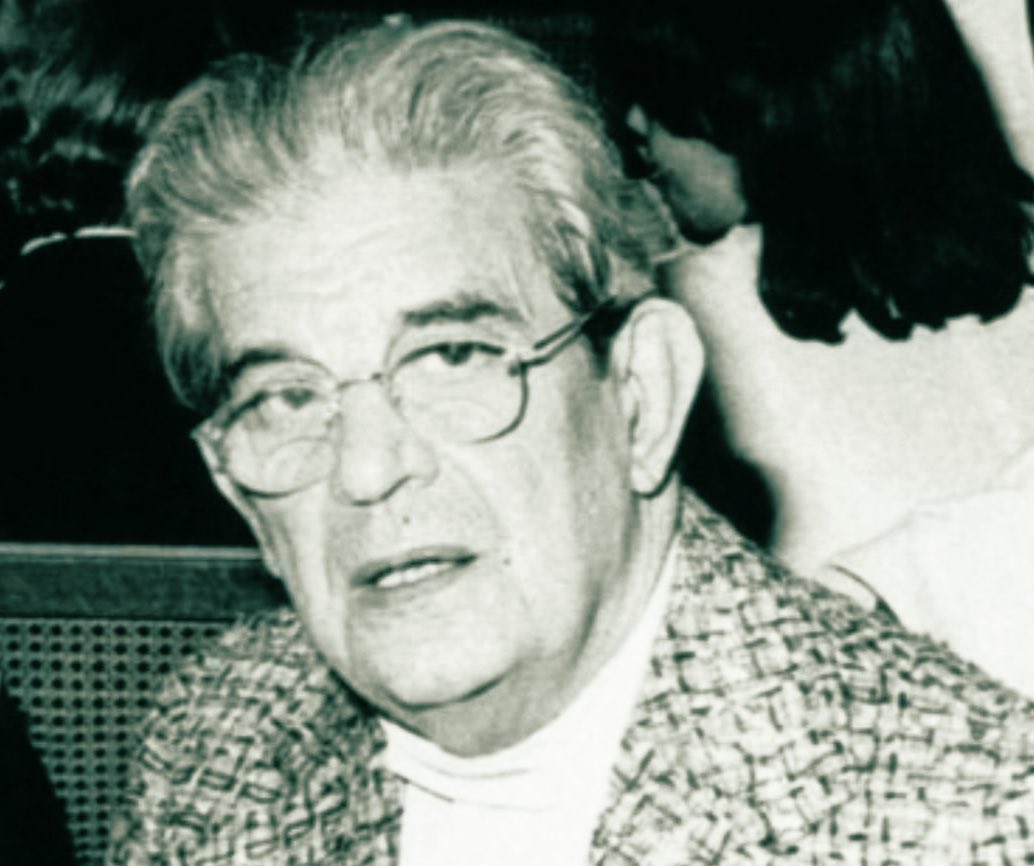 Psychoanalysis involves allowing 
the analysand to elaborate the unconscious knowledge that is in him 

not in the form of a depth,

but in the form of a cancer.

—Lacan June 11 1974