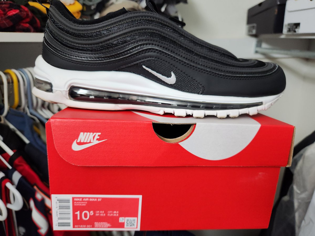 Not necessarily a huge fan of the color combo, but these Air Max 97's hit just right!