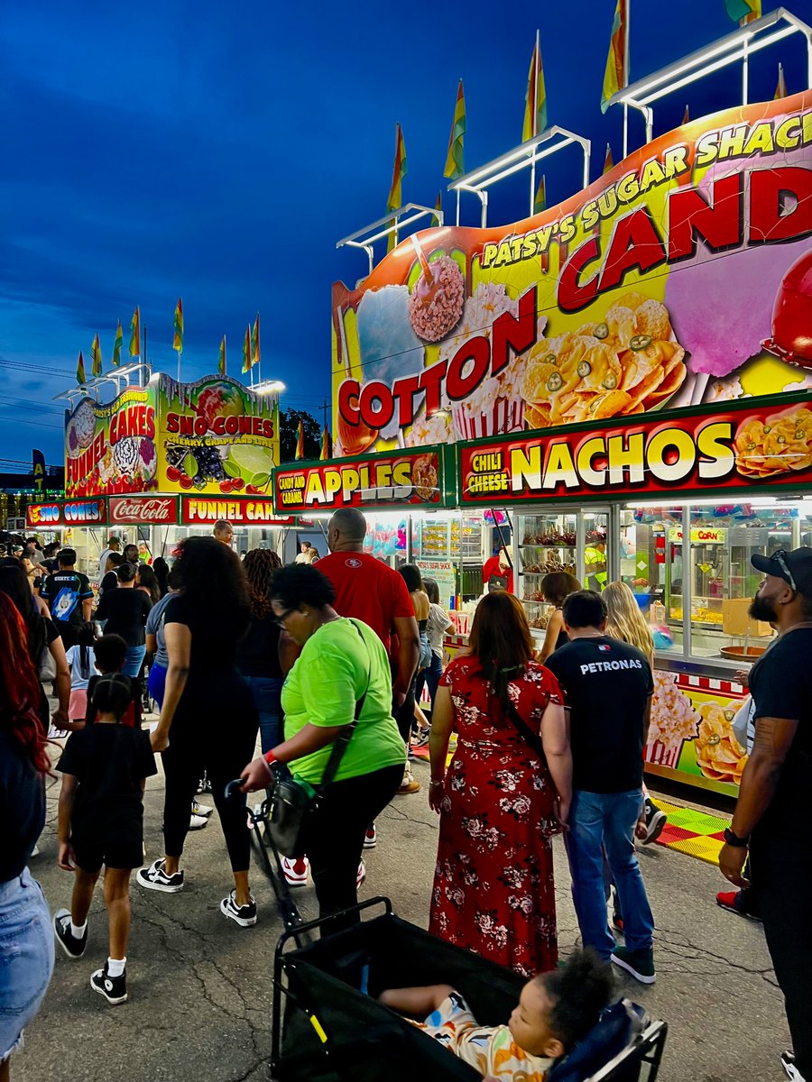 Me and some friends went downtown to the Toad Suck Daze festival over weekend. Good music and good food and a carnival ride or two. It rained today so no hike but I will definitely be hitting a trail later in the week. I hope everyone had a great weekend. #WeekendVibes