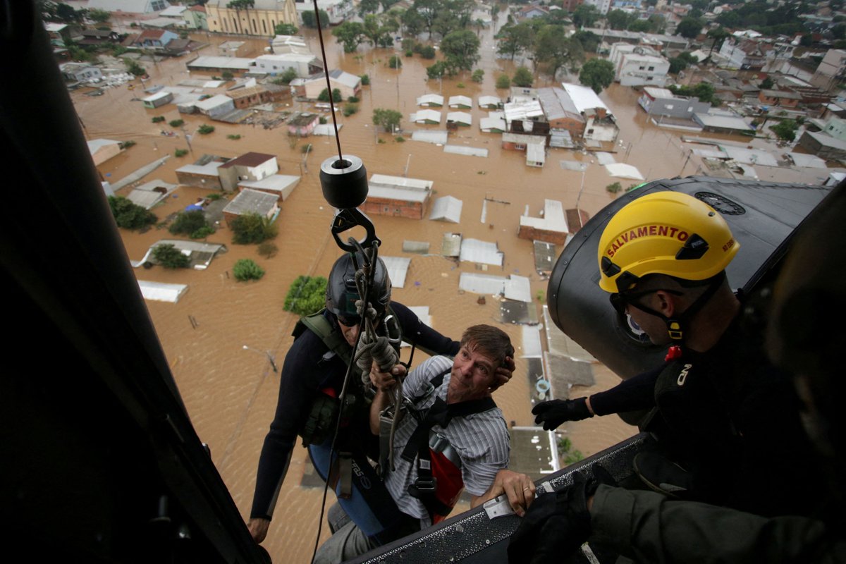 Emergencia en Brasil: más 70.000 personas evacuadas y medio millón de afectados por los temporales al sur del país

1lockers.net/actualidad/eme… 

#Noticias #UltimaHora #Tendencia #LatinoAmerica #diseñoweb #webhosting #Colombia #like4like