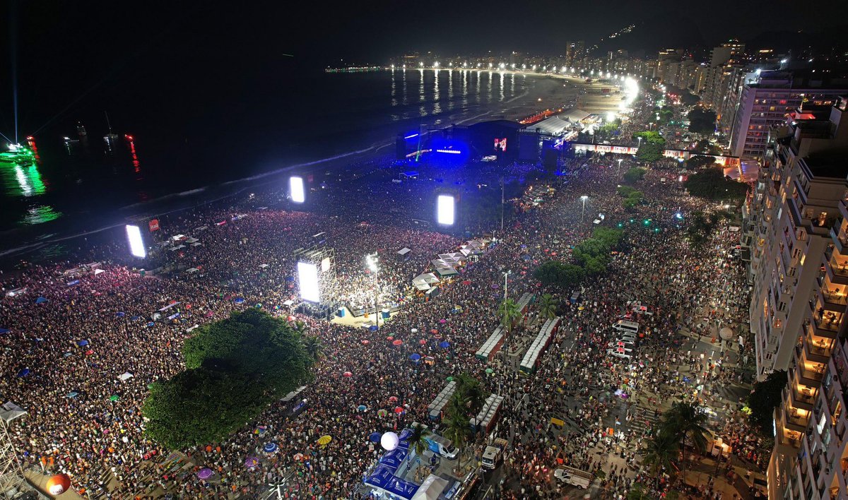 Copacabana explodes with Madonna’s last show of Celebration Tour
 
inbella.com/605678/copacab…
 
#PopCulture #SeriousGossips #TheMusicIndustry