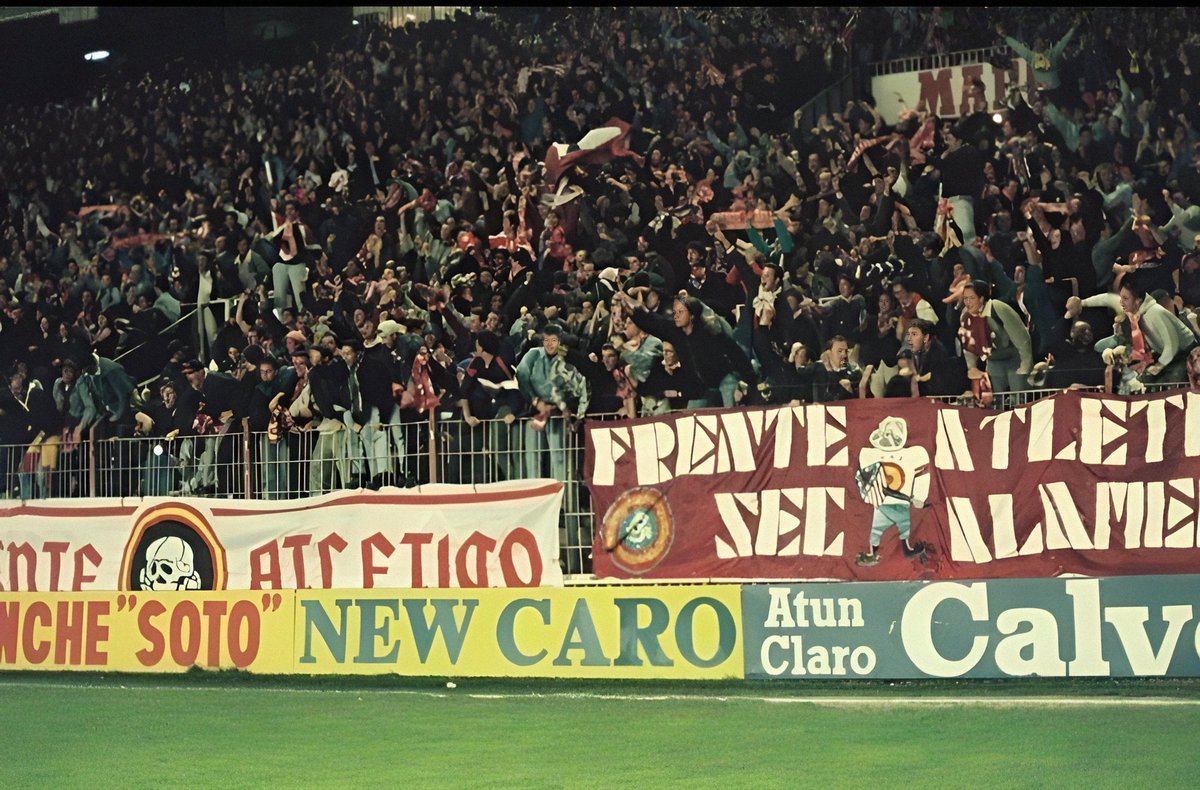 'R. Vallecano - At. Madrid'.
-
#ultras #frenteatletico #atleticodemadrid #futbol #football #oldschool #oldphotosfa #madrid