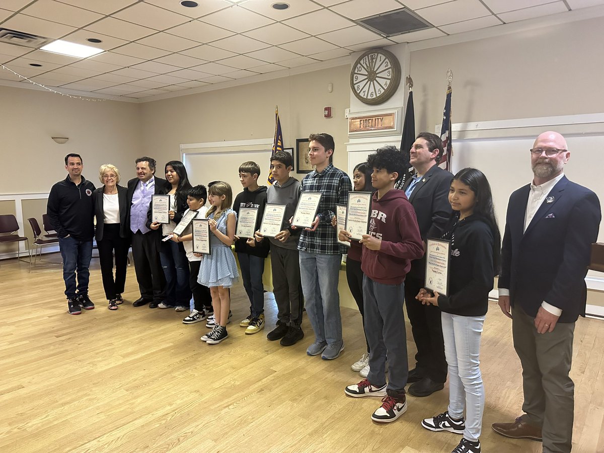 Big shoutout to Red Bank Elks Lodge 223 for hosting the annual Americanism essay contest! Your support helps inspire and educate the next generation of proud Americans. Congrats to all winners! 🇺🇸 #community #gratitude <a href="/RedBankSup/">Dr. Jared Rumage</a> <a href="/DreamBigRB/">Luigi Laugelli</a>