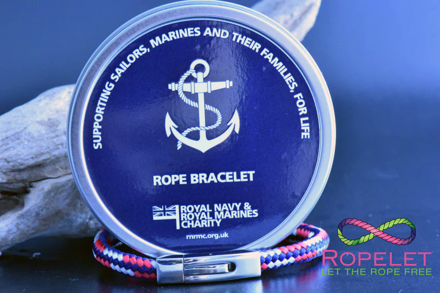 Designed and made in the UK, shop our @Ropelet keyrings and wristbands available in Royal Navy or Royal Marines colours. Prices start at just £3! Check out the products on the Royal Navy shop here: royalnavyshop.co.uk/collections/rn…