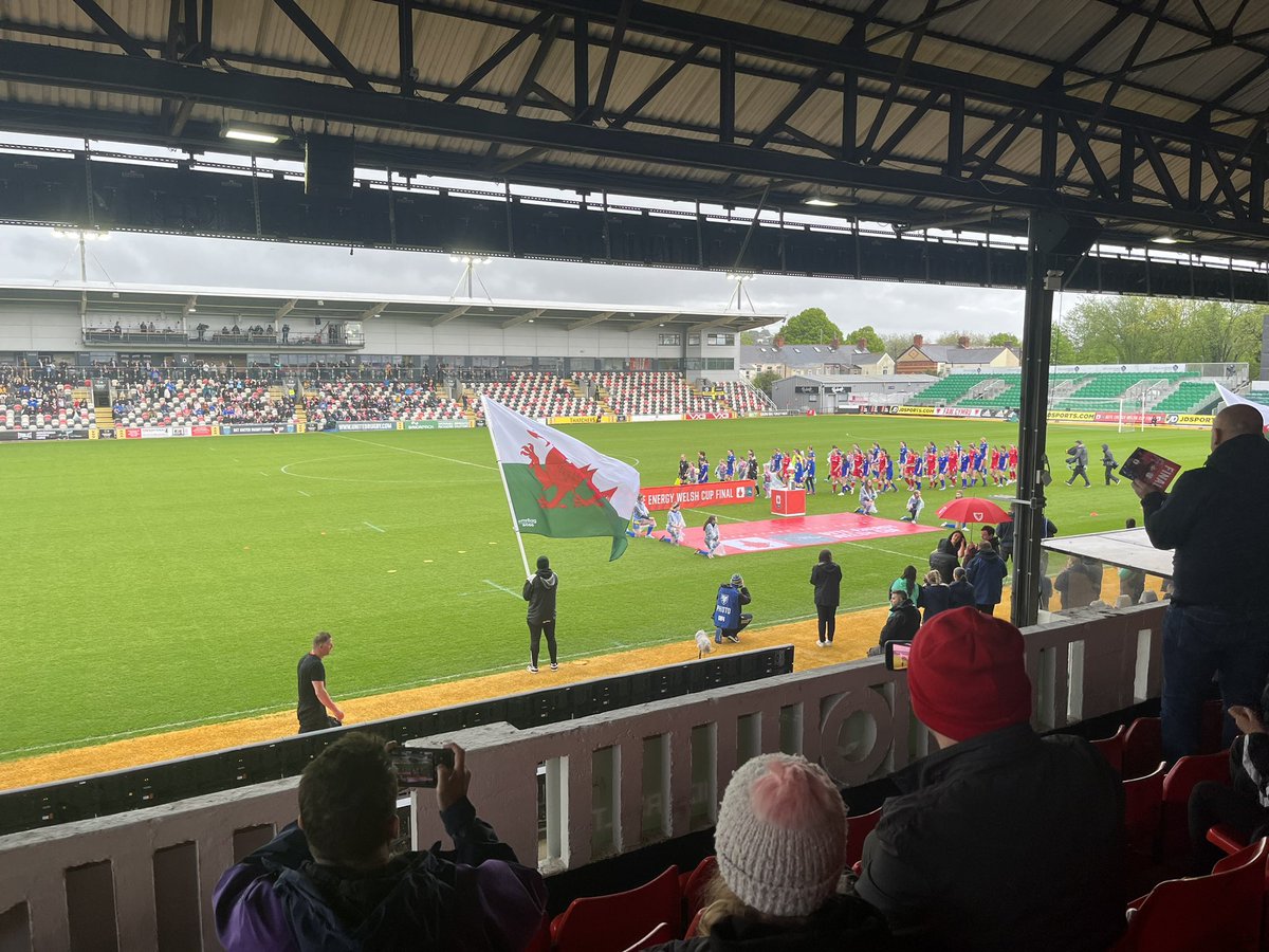 Great atmosphere here at Rodney Parade for the Women’s final. #ButeEnergyWelshCup