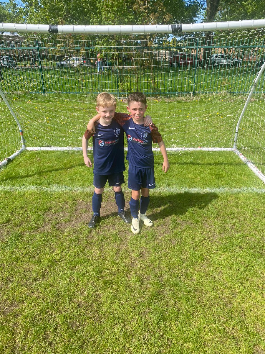 These 2 was chosen by the team today as MOM 🏆👏🏻 both doing what they do best. Mason was a pain harassing the opposition all over the pitch and scored some nice goals from it ⚽️ James was calm on the ball and passed it around lovely. Couple of nice strikes too for his goals 💙⚽️