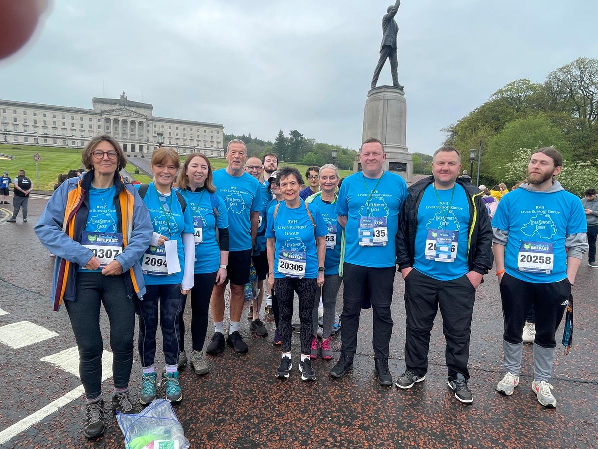 Reunited!
The East Wing work wives were out in force at @belfastmarathon supporting  all the amazing work  @GroupRvh do for our  patients with liver disease in northern Ireland. 
#Team6D @CarolHa33320011
@BelfastTrust @Amanda74Dougan