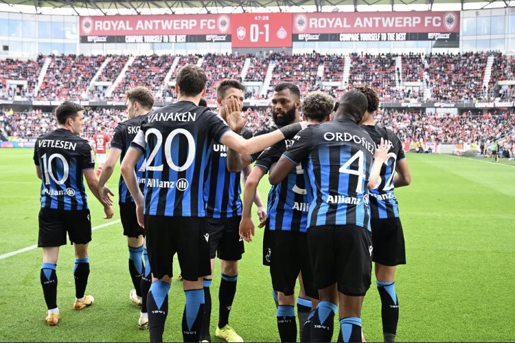 19/21, 3 punten voor op de nummer 2 en woensdag terugwedstrijd halve finale van de Conference League.
Club Brugge zeggen ze daartegen.💙🖤
#ANTCLU #antclu #clubbrugge