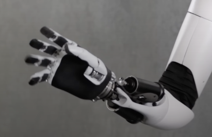 NEWS: Elon says Tesla's Optimus humanoid robot will have a new hand later this year that has 22 degrees of freedom. For reference, Optimus' hand had 11 degrees of freedom this past December.