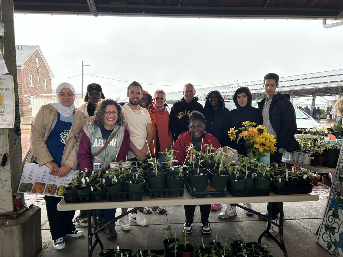 It was chilly, but our <a href="/RCSDRIA/">RIA</a> Rotary Interact Club (generously sponsored by Rochester NW Rotary) was all smiles as we offered sunflowers for a donation at the Rochester Public Market. Thank you to all who supported our students today. We will also be at the Market next weekend.