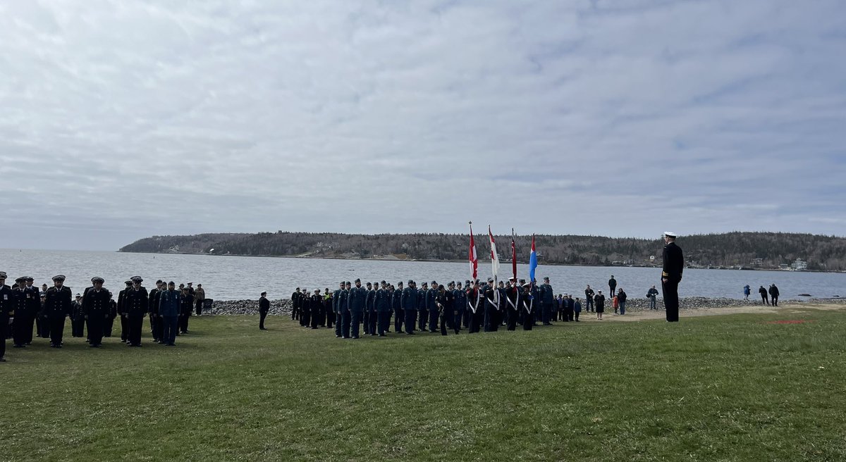RYMazerolle's tweet photo. À la commémoration de la Bataille de l’Atlantique à Halifax où j’ai déposé une gerbe au nom de la France. 🙏 At the commemoration of the Battle of Atlantic in Halifax where I laid a wreath on behalf of France. 🙏 #franceaucanada ##batailledelatlantic #battleoftheatlantic #france https://t.co/WetNFCvjFx