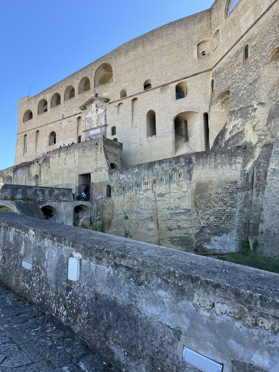 Le Castel Sant’Elmo, forteresse inexpugnable napolitaine…