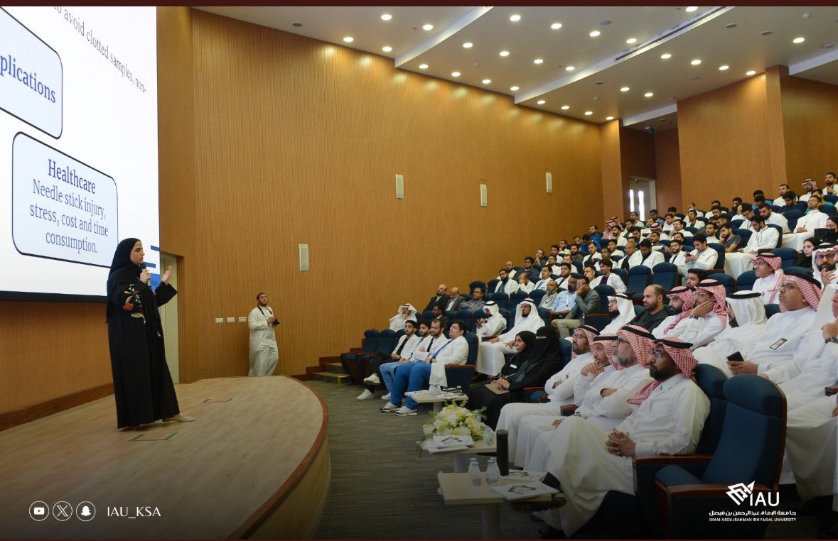 sh_alali11's tweet photo. Immensely privileged to be nominated for oral presentation of our graduation research project and winning the 3rd place in the senior research competition🥉♥️

Especially thankful for our mentors for their unlimited support!
@Mulhim89 @Mohannaduod 
الحمدلله.. https://t.co/WbiYM4sfd6