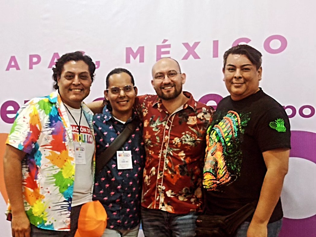 ChusoNc's tweet photo. Participar en un evento que seguramente sentará un precedente en la lucha por los Derechos LGBTTTIQAP+, no solo me dejó la satisfacción de una participación activa y bien encauzada, sino el conocer a grandes personas que son parte de #NaciónDeOrgullo. https://t.co/q8PbIg6CAT