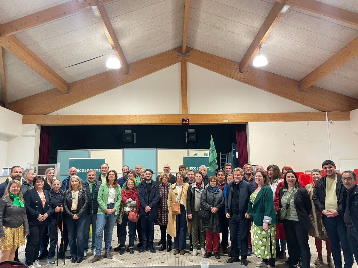 L’écologie c’est partout, tout le temps, même le week-end !

Hier avec les élu•es écologistes de toute la région Aquitaine en journée de formation à Cenon, on a parlé municipales !

Parce que les écologistes au pouvoir ça change réellement la vie des gens, nous on se prépare !