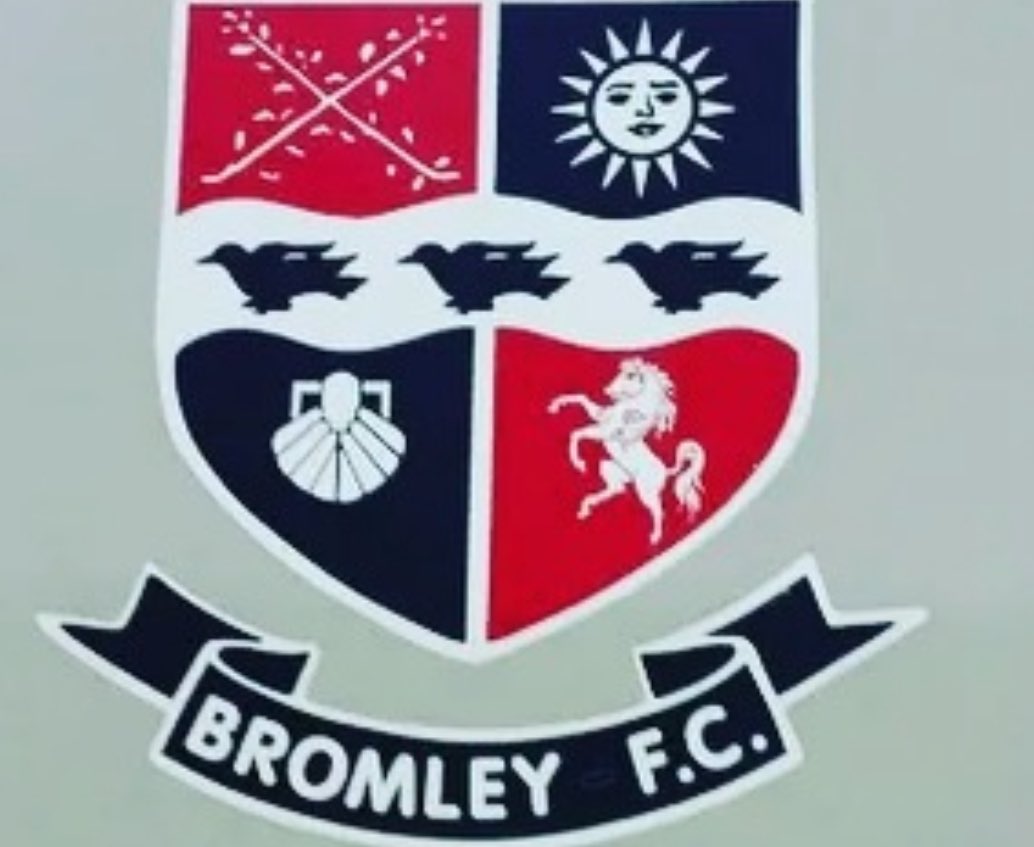 Congratulations to @bromleyfc on promotion to the EFL👏🏼 My home town club! Looking forward to League Two football next season #WeAreBromley