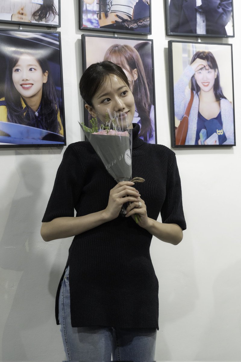 jiwon_18888's tweet photo. 240505 이나은 생일카페

#두근두근_나은이날_대작전
#HappyNaeunDay
#나은 #이나은 #NAEUN https://t.co/cnDwVOb22a
