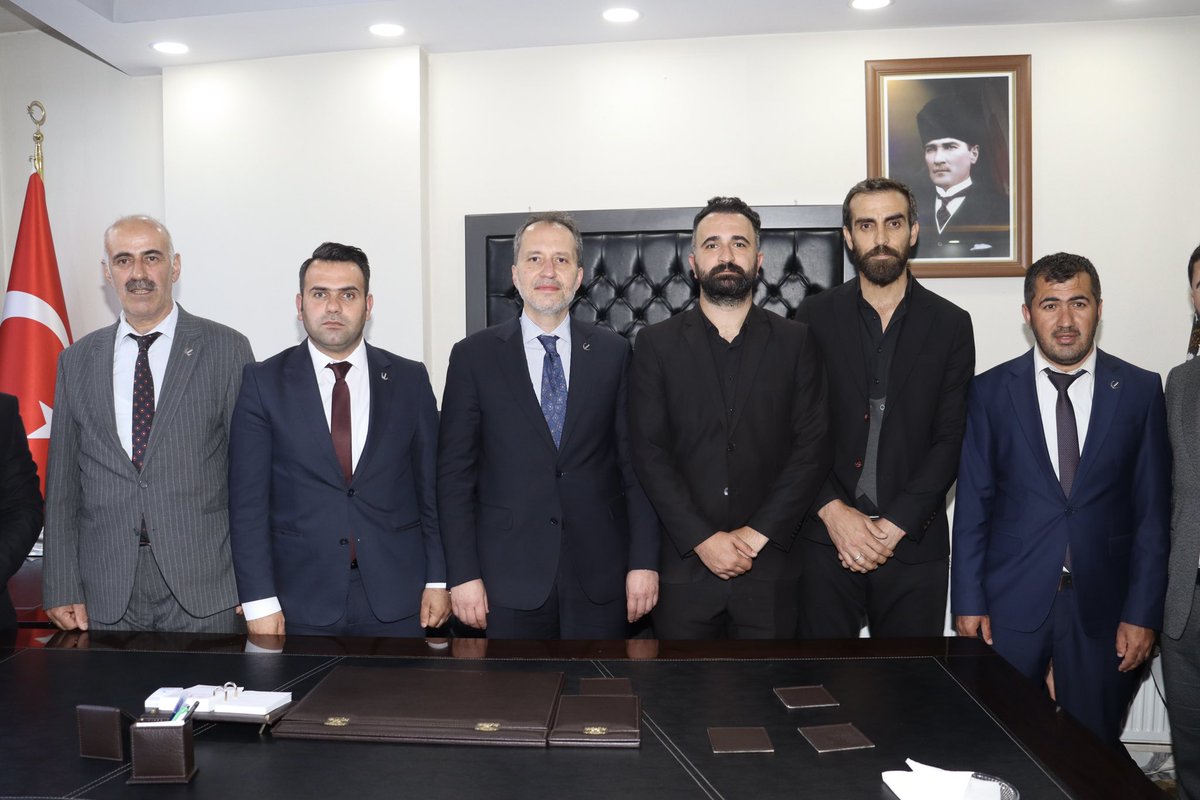 📍 Hakkari Genel Başkanımız Dr. Fatih Erbakan 31 Mart seçimlerinde kazanmış olduğumuz Hakkari Derecik Belediyesi’ni ziyaret ederek belediye başkanımız Hasan Dinç’e başarılar diledi.
