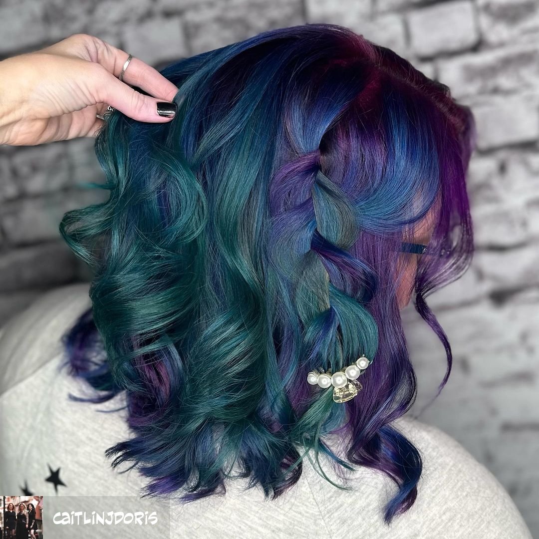 BirthTea Party ready 🫖 
.
.
.
.
.
Credit to @caitlinjdoris 

#timeforchange #springdo #birthdayhair 

Using @joico @joicointensity #jeweltones #caitlindoris #sapphire #amethyst #orchid #aquaflow #cobolt #mermaidblue #stylistssupportingstylists