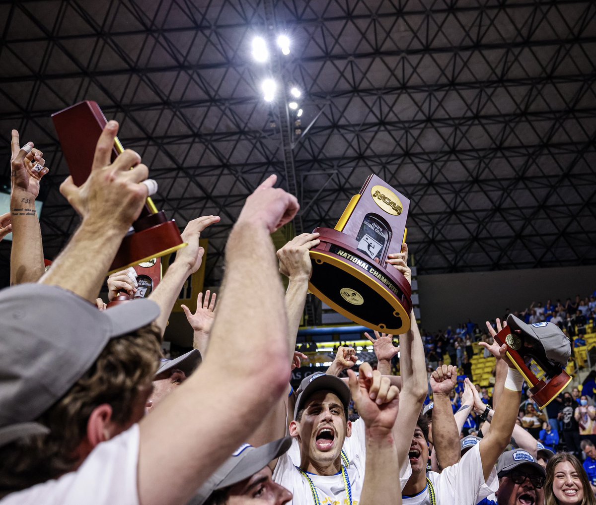 #1-seed UCLA (26-5) def. #2-seed Long Beach State 3-1 (25-21, 25-20, 27-29, 25-21) on Saturday at Walter Pyramid to win their 21st NCAA Championship and UCLA’s 122nd NCAA Title. #GoBruins Recap: ucla.in/44ryNw4