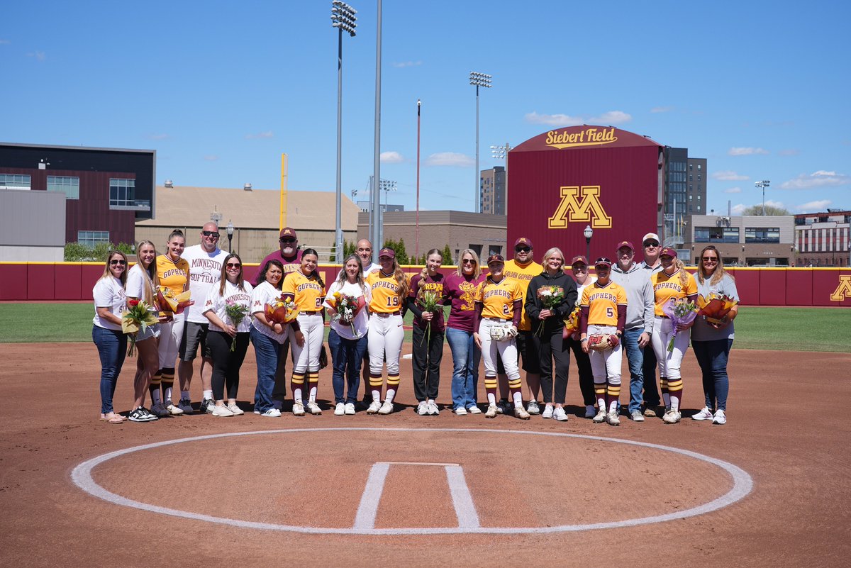 We're not crying, you are🥹

Wishing a happy Senior Day to these amazing individuals 🫶

#SkiUMah | #Gophers〽️