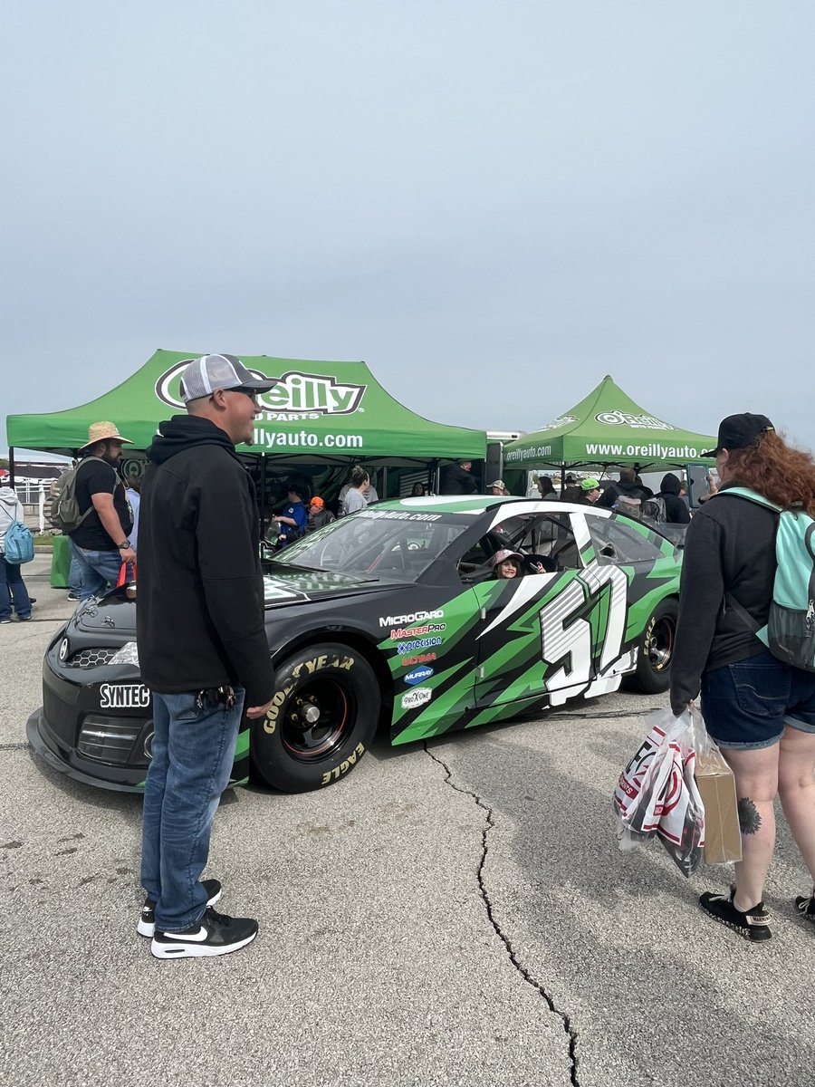 Stop by the @oreillyauto stand in the midway and say hello to one of our longtime partners. 💚 #AdventHealth400