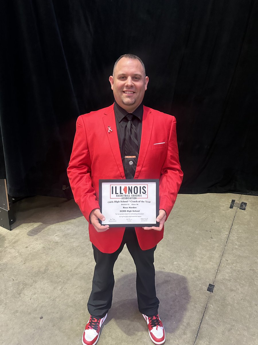 Coach Harden attended the IBCA 2024 Coach of the Year ceremony yesterday to accept his award. 
Looking good Coach! Congratulations!