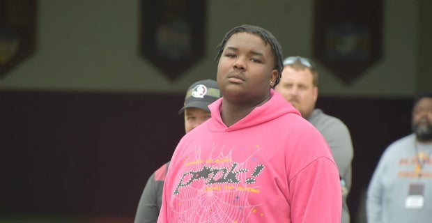 There are two teams setting the bar for coveted #Top247 offensive lineman Peyton Joseph. Fresh off his decommitment from Florida, all eyes are on #FloridaState and #Memphis. VIP Story: 247sports.com/college/florid… @247Sports / @Noles247 / @GoTigers247