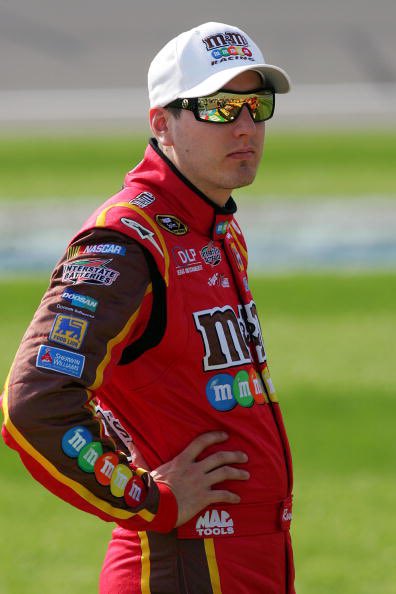 Preparing to qualify. @kansasspeedway | 2008