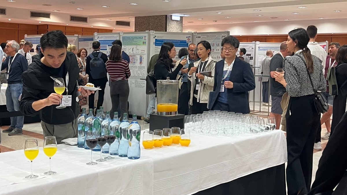 Celebrating Cell Press' 50th anniversary at the busy welcome reception and first poster session at #ExMet2024 @CellSymposia with our organizing editors Amber Mueller @cell_metabolism Yang Yang @CellCellPress and visiting editor Salva Fabbiano @Trends_Endo_Met.