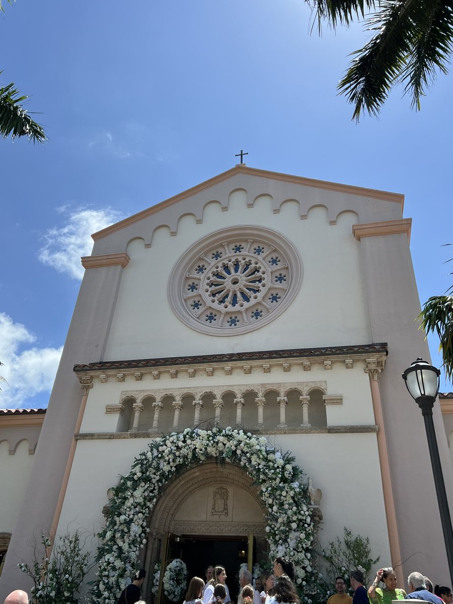 Started this beautiful Sunday at Saint Patrick Catholic Church in Miami Beach. Father Russell reminded us to love one another as Christ loves everyone of us. We are Christ’s conduit to bring love into the world.