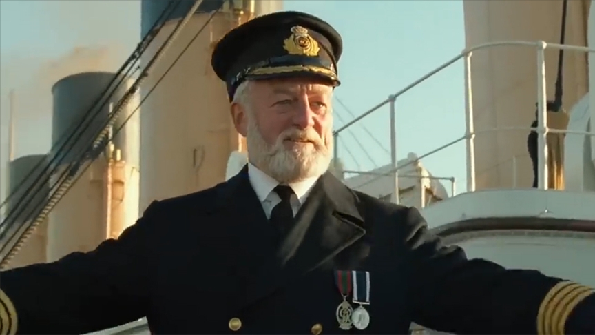 'Yüzüklerin Efendisi' filminde Kral Theoden, 'Titanik' filminde ise Kaptan Edward Smith rolleriyle tanınan İngiliz aktör Bernard Hill, hayatını kaybetti.