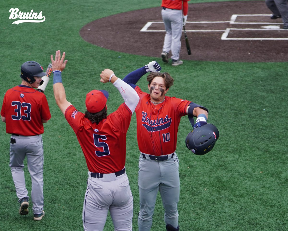 T2 | @bwbarton15 with his first home run of the season!!! Bruins up 2-0 #ItsBruinTime