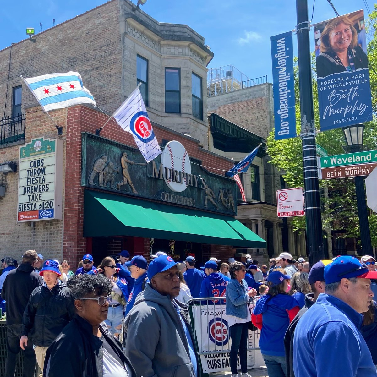 The fiesta has spilled over to our corner of Waveland and Sheffield. It’s a party all day long 🍻 Happy Cinco de Mayo & Let’s Go Cubs! 🐻

#chicagocubs #chicagocubsbaseball #chicagocubsfan #chicagocubs🐻 #gocubs #cubs #cubsbaseball #wrigleyfield #murphysbleachers #cincodemayo