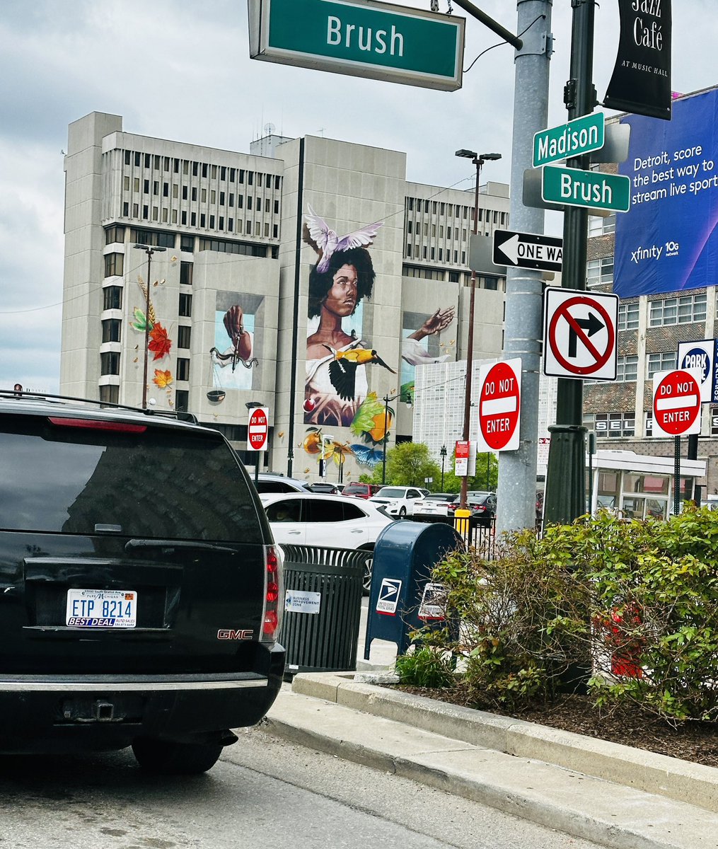 Downtown Detroit is absolutely beautiful. I love the art! So happy to see this revival for a city that’s been through hell.